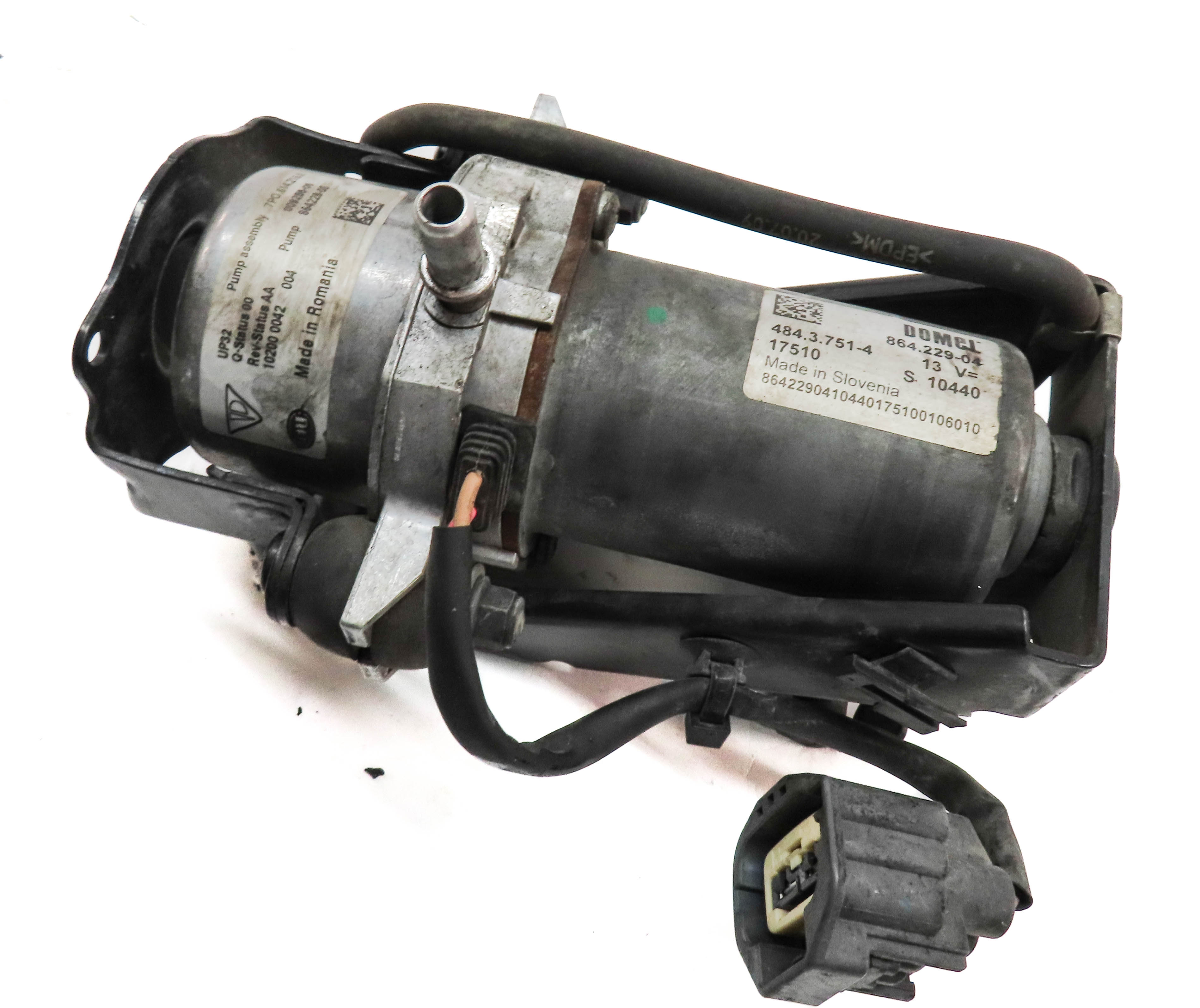 2011 PORSCHE CAYENNE S HYBRID (958) 3.0L (M06.EC) ENGINE ELECTRIC VACUUM PUMP — exact item pictured